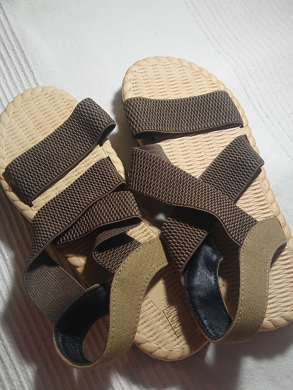 Women’s Brown Strappy Comfort Sandals